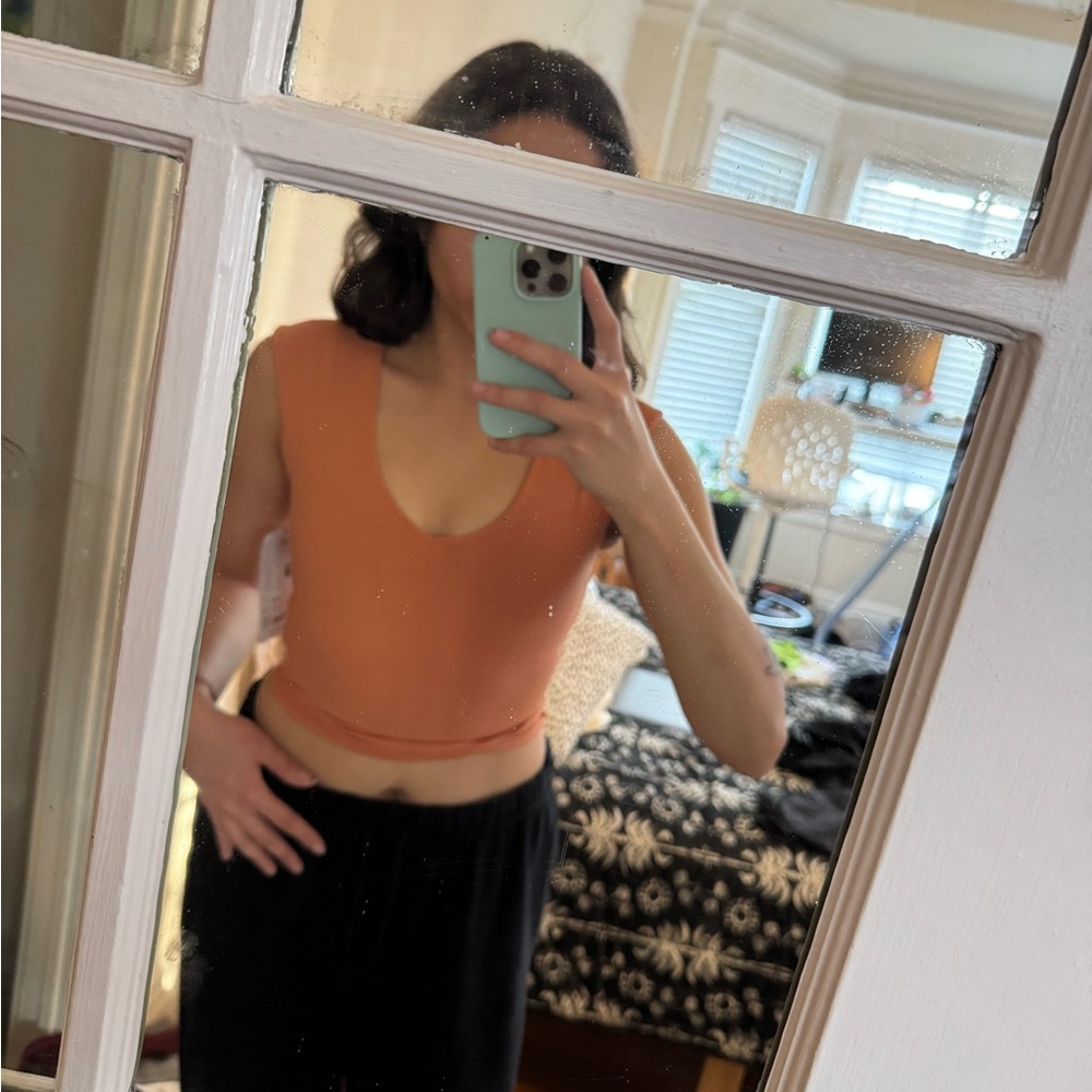 ATHLETA Workout Top 🧡 - Picture 2 of 3